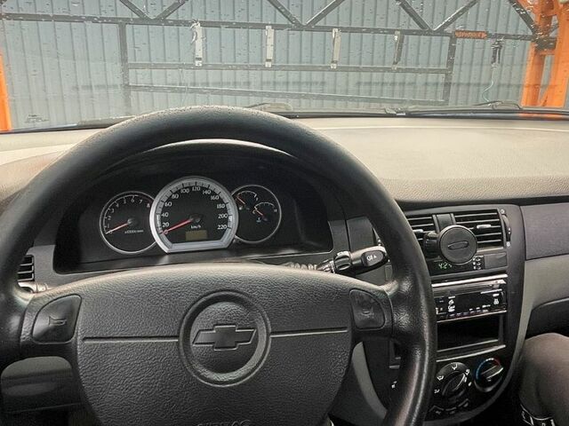 Синий Шевроле Лачетти, объемом двигателя 1.6 л и пробегом 360 тыс. км за 2200 $, фото 1 на Automoto.ua