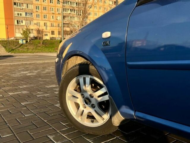 Синий Шевроле Лачетти, объемом двигателя 1.8 л и пробегом 81 тыс. км за 6300 $, фото 2 на Automoto.ua