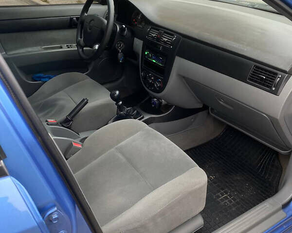 Синий Шевроле Лачетти, объемом двигателя 1.6 л и пробегом 170 тыс. км за 4650 $, фото 26 на Automoto.ua