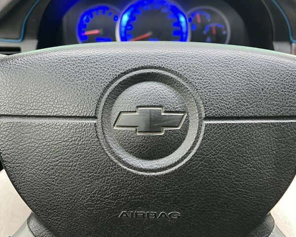 Синій Шевроле Лачетті, об'ємом двигуна 1.8 л та пробігом 407 тис. км за 2999 $, фото 7 на Automoto.ua