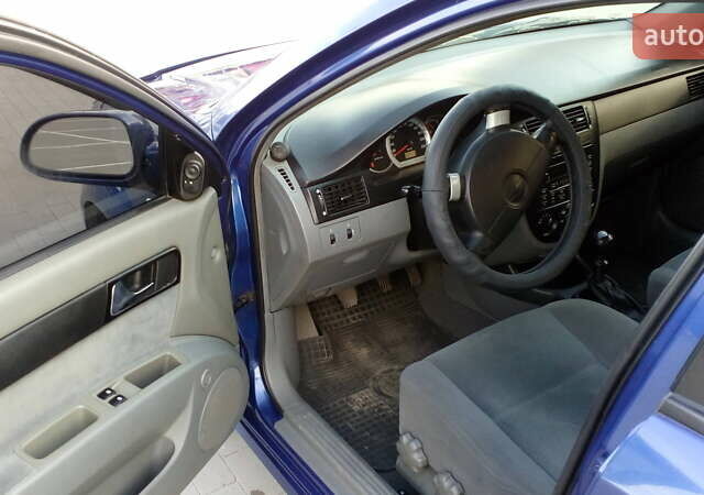 Синий Шевроле Лачетти, объемом двигателя 1.8 л и пробегом 198 тыс. км за 4700 $, фото 13 на Automoto.ua