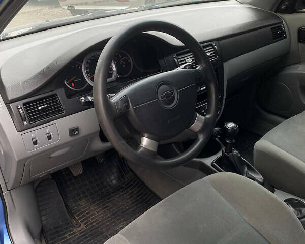 Синий Шевроле Лачетти, объемом двигателя 1.6 л и пробегом 170 тыс. км за 4650 $, фото 19 на Automoto.ua