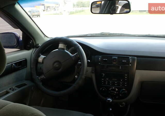 Синий Шевроле Лачетти, объемом двигателя 1.8 л и пробегом 198 тыс. км за 4700 $, фото 19 на Automoto.ua