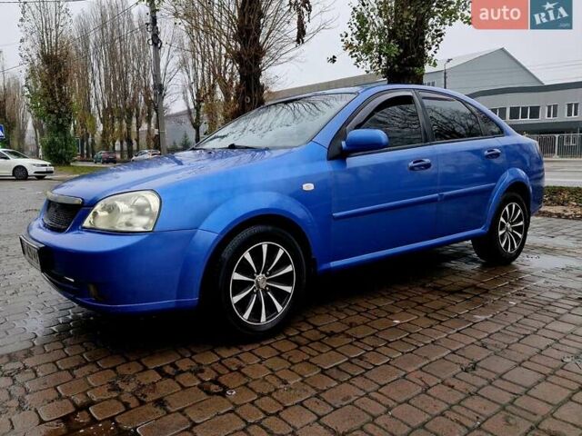 Синий Шевроле Лачетти, объемом двигателя 1.8 л и пробегом 260 тыс. км за 4000 $, фото 2 на Automoto.ua