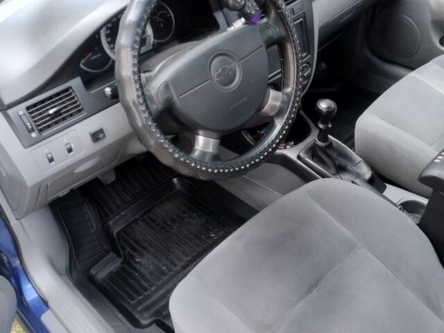 Синій Шевроле Лачетті, об'ємом двигуна 1.6 л та пробігом 198 тис. км за 4200 $, фото 6 на Automoto.ua