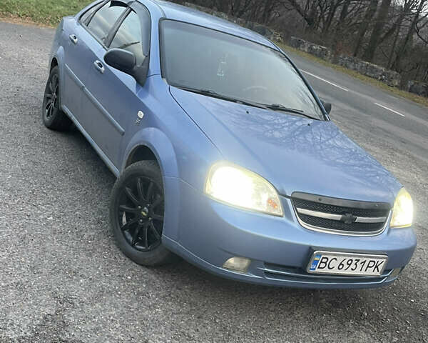 Синий Шевроле Лачетти, объемом двигателя 1.6 л и пробегом 230 тыс. км за 3000 $, фото 1 на Automoto.ua