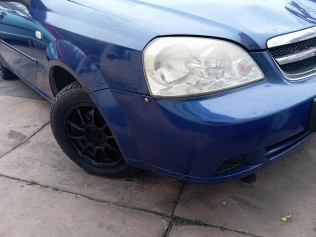 Синий Шевроле Лачетти, объемом двигателя 1.6 л и пробегом 270 тыс. км за 1900 $, фото 3 на Automoto.ua