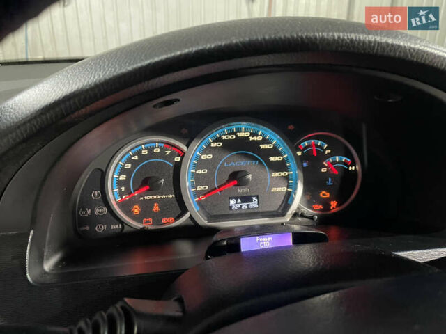Синій Шевроле Лачетті, об'ємом двигуна 1.8 л та пробігом 251 тис. км за 4200 $, фото 23 на Automoto.ua