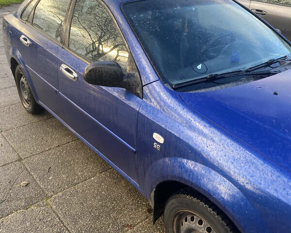 Синий Шевроле Лачетти, объемом двигателя 1.6 л и пробегом 105 тыс. км за 5000 $, фото 2 на Automoto.ua