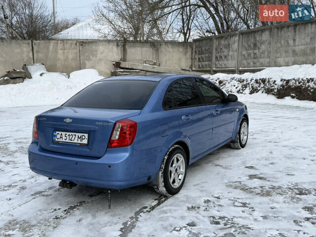 Синий Шевроле Лачетти, объемом двигателя 1.6 л и пробегом 145 тыс. км за 3950 $, фото 3 на Automoto.ua