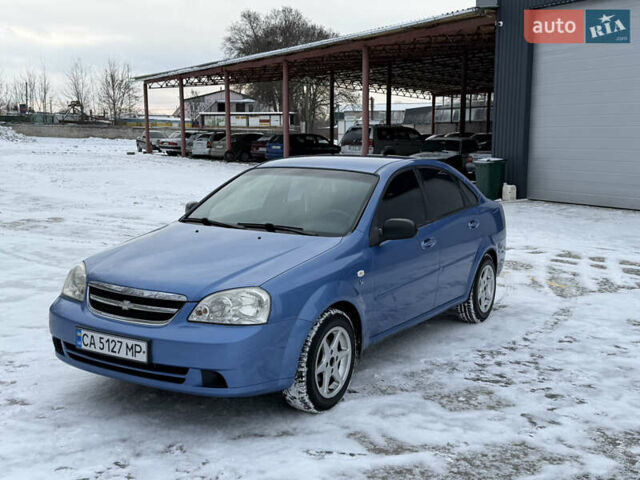 Синий Шевроле Лачетти, объемом двигателя 1.6 л и пробегом 145 тыс. км за 3950 $, фото 2 на Automoto.ua