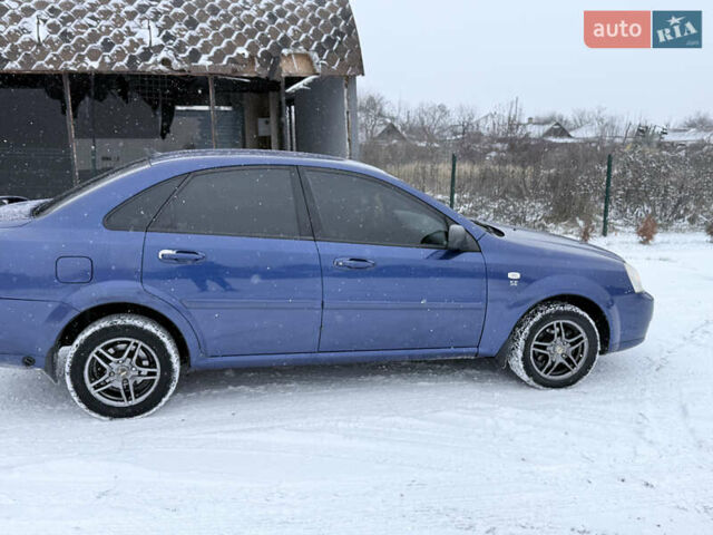Синий Шевроле Лачетти, объемом двигателя 1.6 л и пробегом 220 тыс. км за 3500 $, фото 5 на Automoto.ua