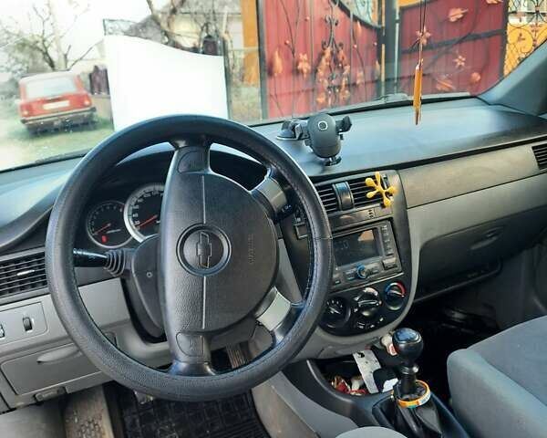 Синій Шевроле Лачетті, об'ємом двигуна 1.8 л та пробігом 300 тис. км за 3000 $, фото 6 на Automoto.ua