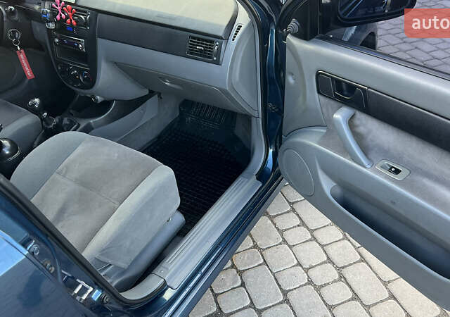 Шевроле Лачетти 2007 в Львове на Automoto.ua Синий Шевроле Лачетти, объемом двигателя 1.6 л и пробегом 162 тыс. км за 4299 $, фото 14 на Automoto.ua