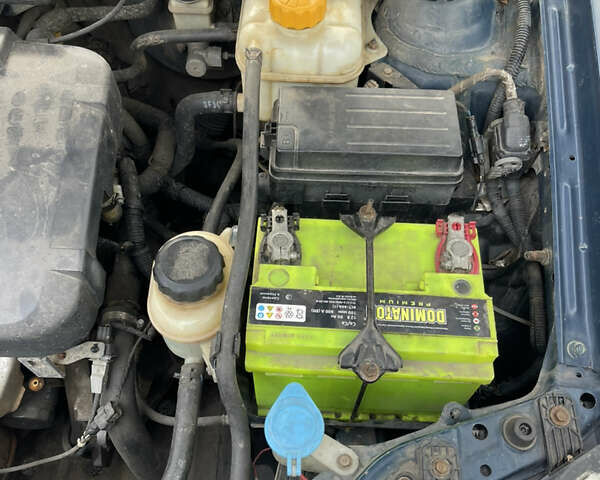 Синий Шевроле Лачетти, объемом двигателя 1.8 л и пробегом 240 тыс. км за 3699 $, фото 14 на Automoto.ua