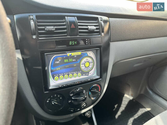 Шевроле Лачетти 2007 в Тячеве на Automoto.ua Синий Шевроле Лачетти, объемом двигателя 1.8 л и пробегом 228 тыс. км за 3500 $, фото 13 на Automoto.ua