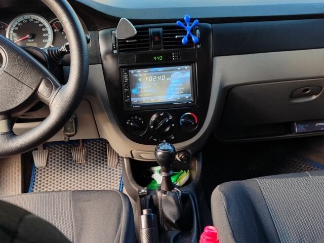 Шевроле Лачетти 2007 в Черновцах на Automoto.ua Синий Шевроле Лачетти, объемом двигателя 1.8 л и пробегом 200 тыс. км за 3500 $, фото 3 на Automoto.ua