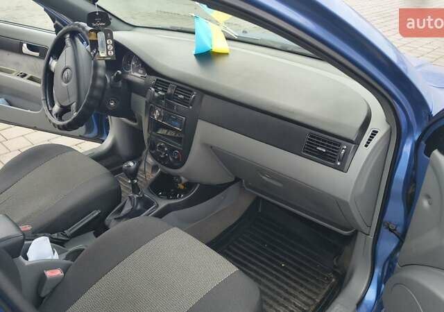 Синій Шевроле Лачетті, об'ємом двигуна 1.8 л та пробігом 170 тис. км за 5000 $, фото 6 на Automoto.ua
