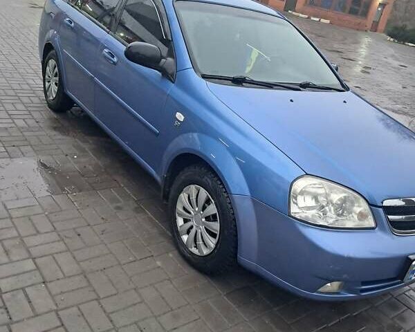 Синий Шевроле Лачетти, объемом двигателя 1.6 л и пробегом 322 тыс. км за 3900 $, фото 1 на Automoto.ua