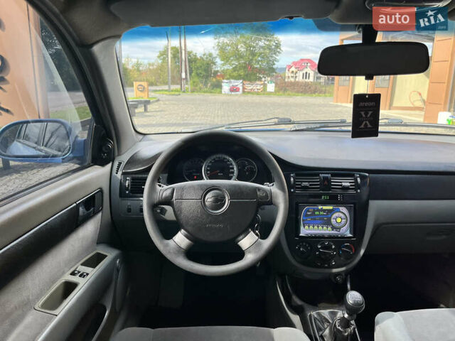 Шевроле Лачетти 2007 в Тячеве на Automoto.ua Синий Шевроле Лачетти, объемом двигателя 1.8 л и пробегом 228 тыс. км за 3500 $, фото 12 на Automoto.ua