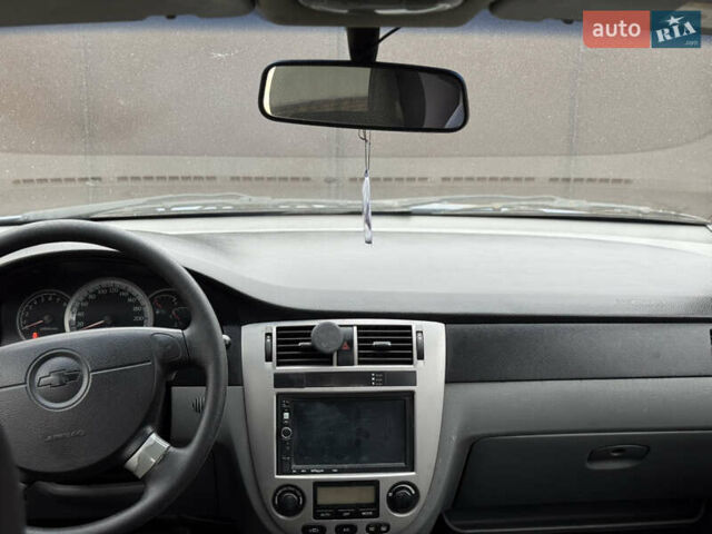 Синий Шевроле Лачетти, объемом двигателя 1.8 л и пробегом 178 тыс. км за 3950 $, фото 8 на Automoto.ua