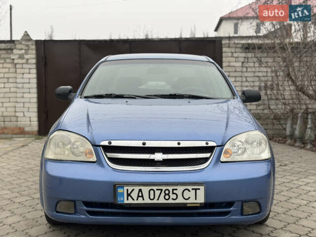 Синий Шевроле Лачетти, объемом двигателя 1.8 л и пробегом 178 тыс. км за 3950 $, фото 1 на Automoto.ua