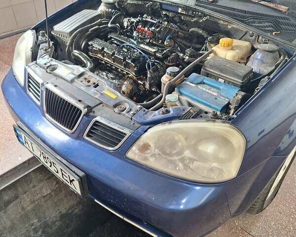 Синий Шевроле Лачетти, объемом двигателя 1.6 л и пробегом 200 тыс. км за 2300 $, фото 12 на Automoto.ua