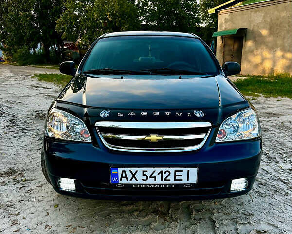 Синий Шевроле Лачетти, объемом двигателя 1.6 л и пробегом 290 тыс. км за 5000 $, фото 3 на Automoto.ua