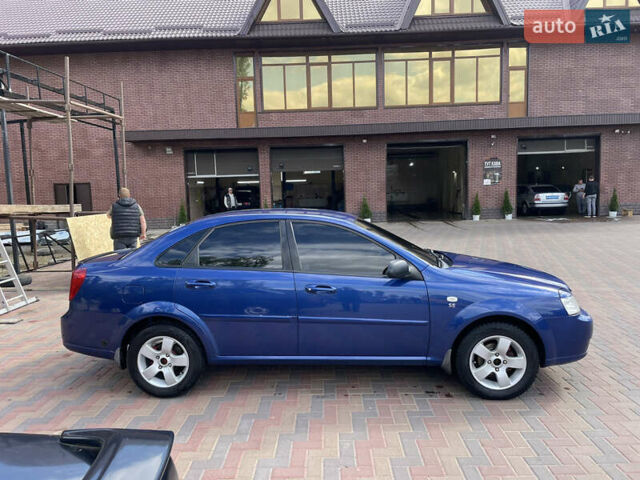 Синий Шевроле Лачетти, объемом двигателя 1.6 л и пробегом 255 тыс. км за 4200 $, фото 5 на Automoto.ua