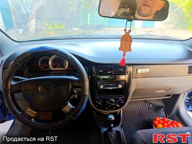 Синий Шевроле Лачетти, объемом двигателя 1.6 л и пробегом 193 тыс. км за 3400 $, фото 3 на Automoto.ua