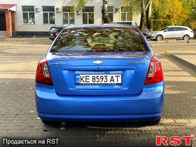 Синий Шевроле Лачетти, объемом двигателя 1.6 л и пробегом 165 тыс. км за 4300 $, фото 5 на Automoto.ua