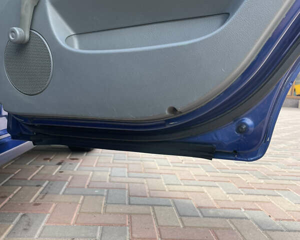 Синий Шевроле Лачетти, объемом двигателя 1.6 л и пробегом 255 тыс. км за 4200 $, фото 9 на Automoto.ua