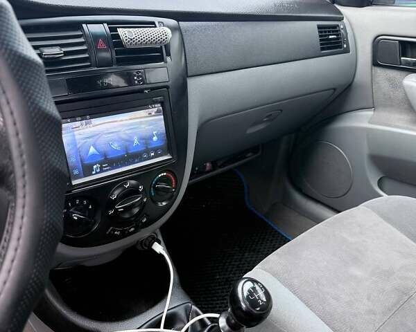 Синий Шевроле Лачетти, объемом двигателя 1.8 л и пробегом 105 тыс. км за 3500 $, фото 17 на Automoto.ua