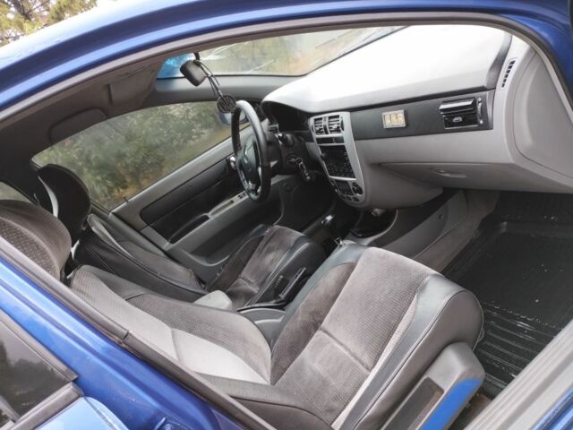 Синий Шевроле Лачетти, объемом двигателя 1.8 л и пробегом 321 тыс. км за 3100 $, фото 4 на Automoto.ua