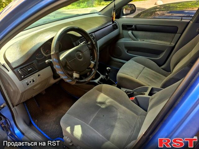 Синій Шевроле Лачетті, об'ємом двигуна 1.8 л та пробігом 300 тис. км за 2400 $, фото 4 на Automoto.ua