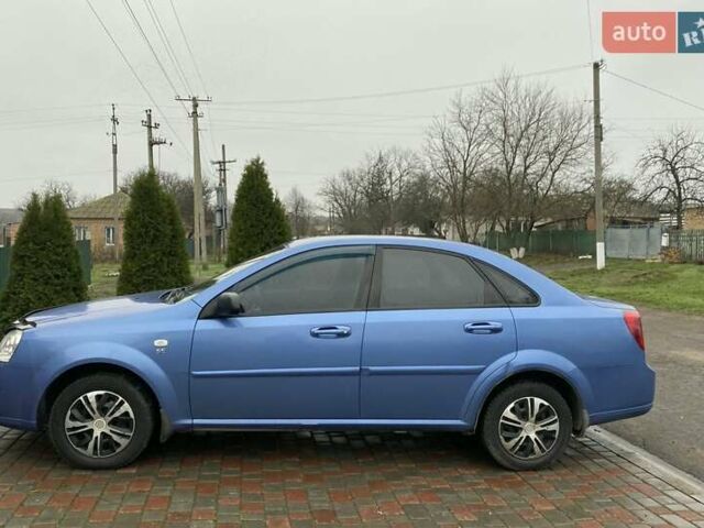 Синий Шевроле Лачетти, объемом двигателя 1.6 л и пробегом 196 тыс. км за 3500 $, фото 2 на Automoto.ua