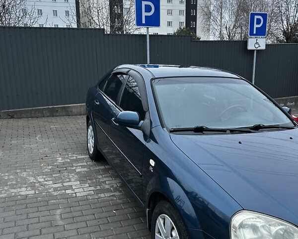 Синий Шевроле Лачетти, объемом двигателя 1.8 л и пробегом 221 тыс. км за 4650 $, фото 9 на Automoto.ua