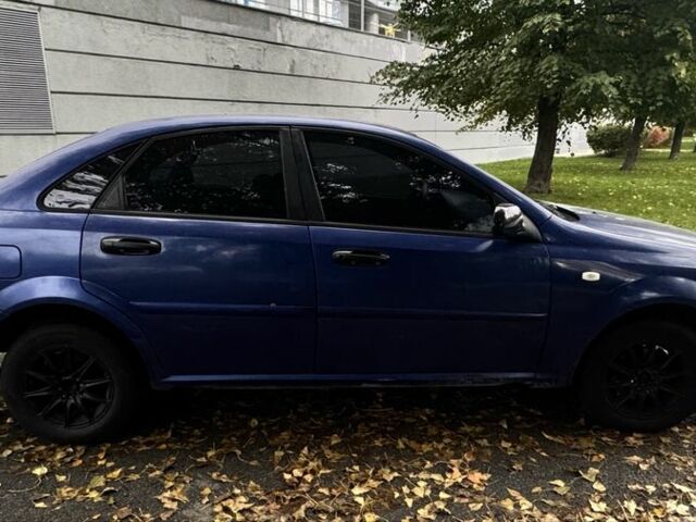 Синій Шевроле Лачетті, об'ємом двигуна 1.6 л та пробігом 300 тис. км за 2600 $, фото 3 на Automoto.ua