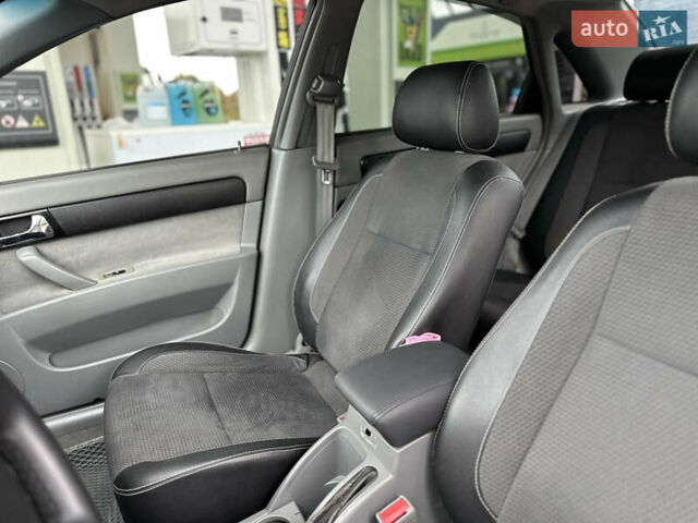 Шевроле Лачетти 2008 в Дрогобыче на Automoto.ua Синий Шевроле Лачетти, объемом двигателя 1.8 л и пробегом 234 тыс. км за 4550 $, фото 46 на Automoto.ua