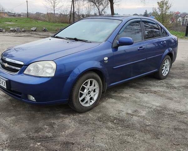 Синий Шевроле Лачетти, объемом двигателя 1.8 л и пробегом 218 тыс. км за 4850 $, фото 4 на Automoto.ua