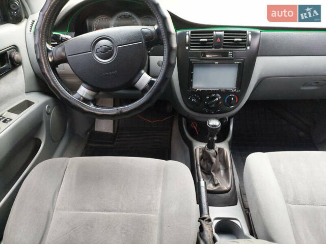 Синий Шевроле Лачетти, объемом двигателя 1.8 л и пробегом 190 тыс. км за 4300 $, фото 14 на Automoto.ua