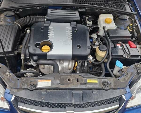 Синий Шевроле Лачетти, объемом двигателя 1.8 л и пробегом 160 тыс. км за 4700 $, фото 7 на Automoto.ua