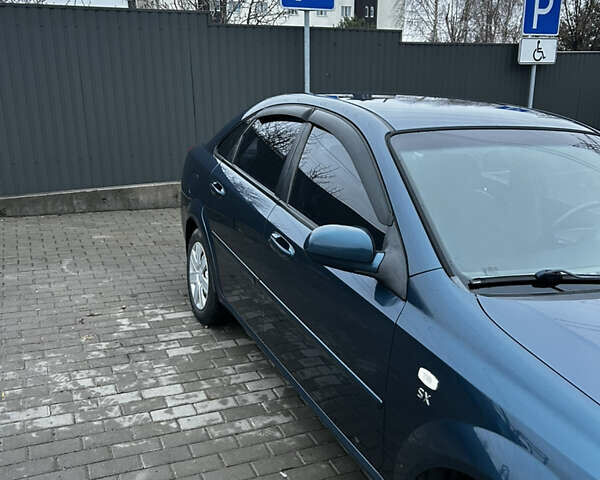 Синий Шевроле Лачетти, объемом двигателя 1.8 л и пробегом 221 тыс. км за 4650 $, фото 8 на Automoto.ua