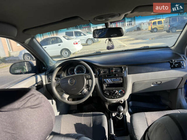 Синий Шевроле Лачетти, объемом двигателя 1.6 л и пробегом 215 тыс. км за 3499 $, фото 3 на Automoto.ua