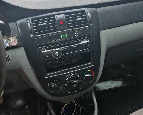 Синий Шевроле Лачетти, объемом двигателя 1.8 л и пробегом 160 тыс. км за 4700 $, фото 10 на Automoto.ua