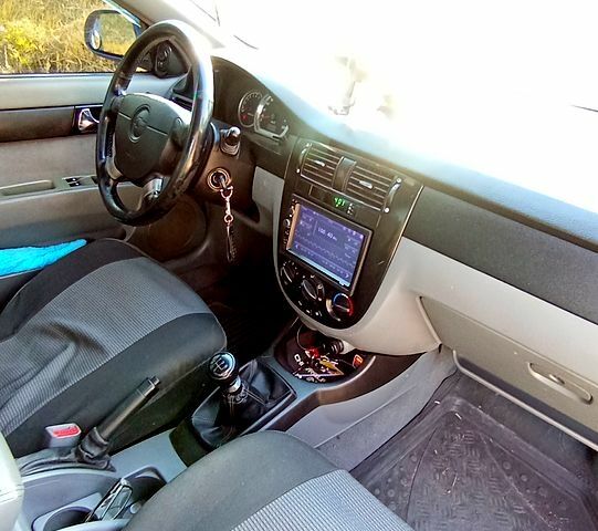 Синий Шевроле Лачетти, объемом двигателя 1.8 л и пробегом 193 тыс. км за 4900 $, фото 6 на Automoto.ua