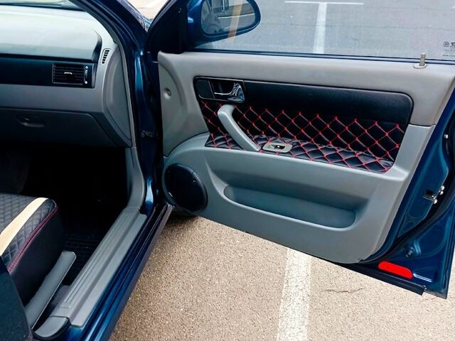 Синій Шевроле Лачетті, об'ємом двигуна 1.8 л та пробігом 260 тис. км за 5400 $, фото 3 на Automoto.ua