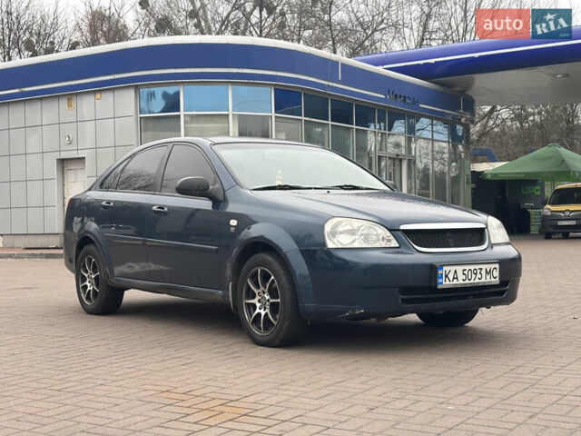Синий Шевроле Лачетти, объемом двигателя 1.6 л и пробегом 260 тыс. км за 3700 $, фото 2 на Automoto.ua