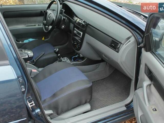 Синій Шевроле Лачетті, об'ємом двигуна 1.6 л та пробігом 114 тис. км за 5000 $, фото 21 на Automoto.ua