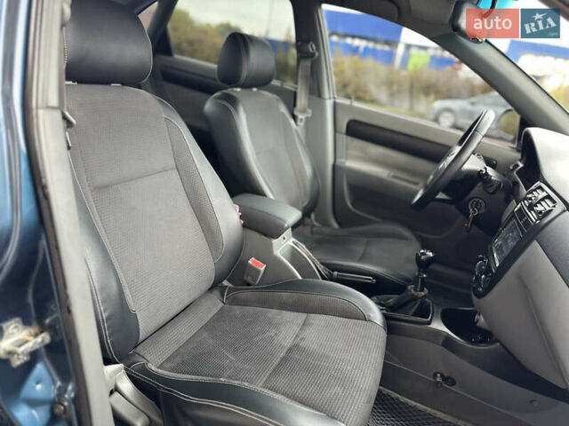 Синий Шевроле Лачетти, объемом двигателя 1.8 л и пробегом 234 тыс. км за 4350 $, фото 53 на Automoto.ua